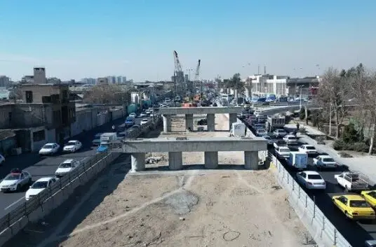 پل قدیمی بعثت تهران جمع می شود