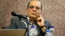 اعلام طراحی لباس جراحی از سوی یک روحانی وهن این قشر است/ عکس