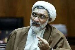 نمی‌توانیم بگوییم کسی حرف نزند، کسی فیلم نسازد، کسی برداشتی خلاف برداشت ما نداشته باشد