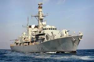 بازگشت هوایی ۲۳۸ عضو نیروی دریایی ایران از سریلانکا