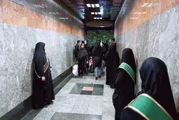 حجاب‌بان‌ها ذیل نظارت «مجموعه فرهنگی مترو» فعالیت می‌کنند