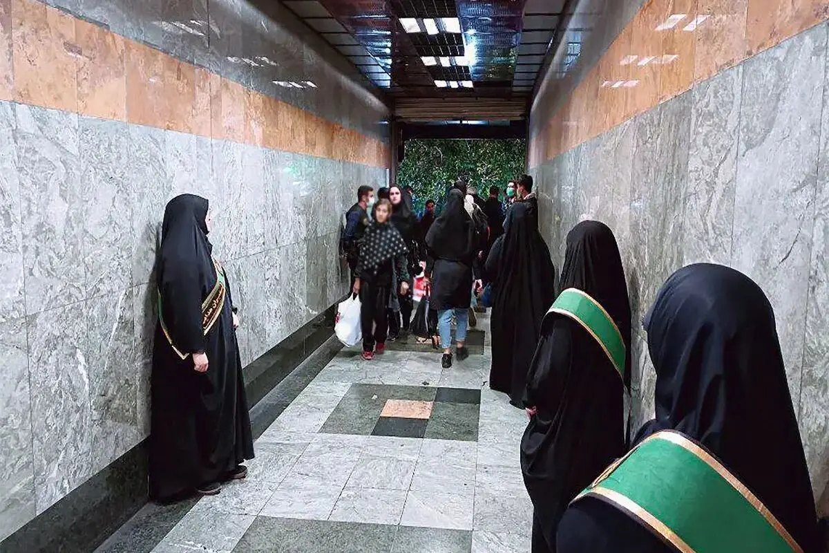 حجاب‌بان‌ها ذیل نظارت «مجموعه فرهنگی مترو» فعالیت می‌کنند