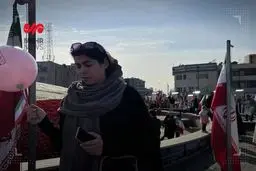 دفاع عجیب همشهری از استاندارد دوگانه نظام درباره زنان بی‌حجاب در راهپیمایی