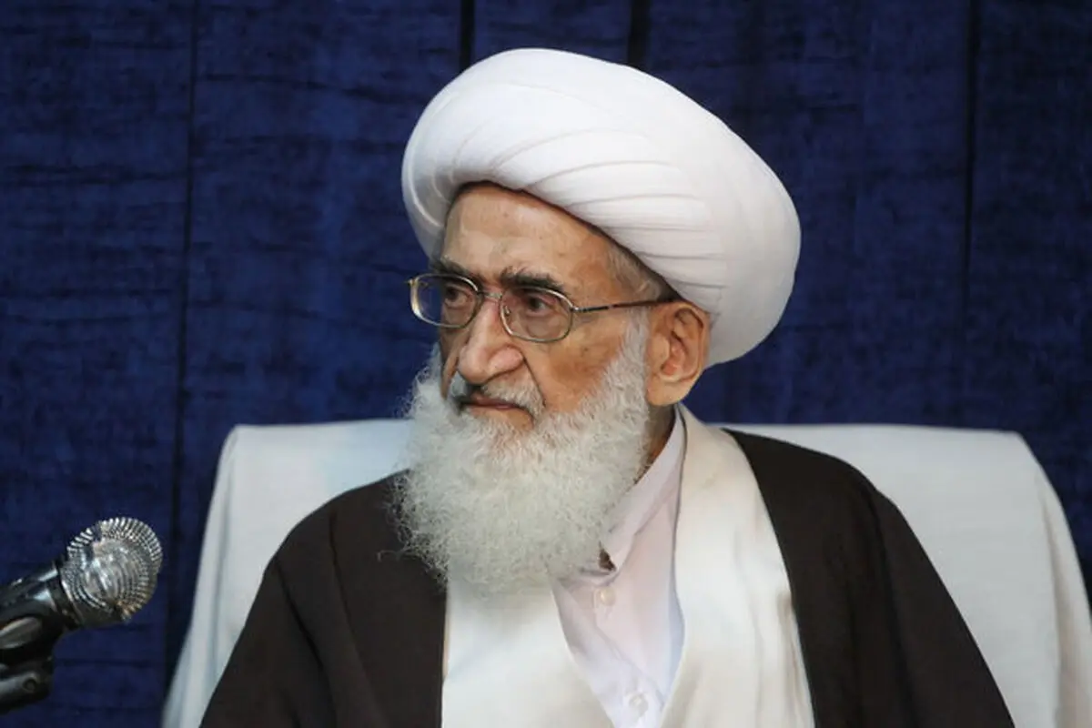 نوری همدانی: برخورد با بی‌حجابی باید از بدنه دولت و نظام اداری کشور آغاز شود