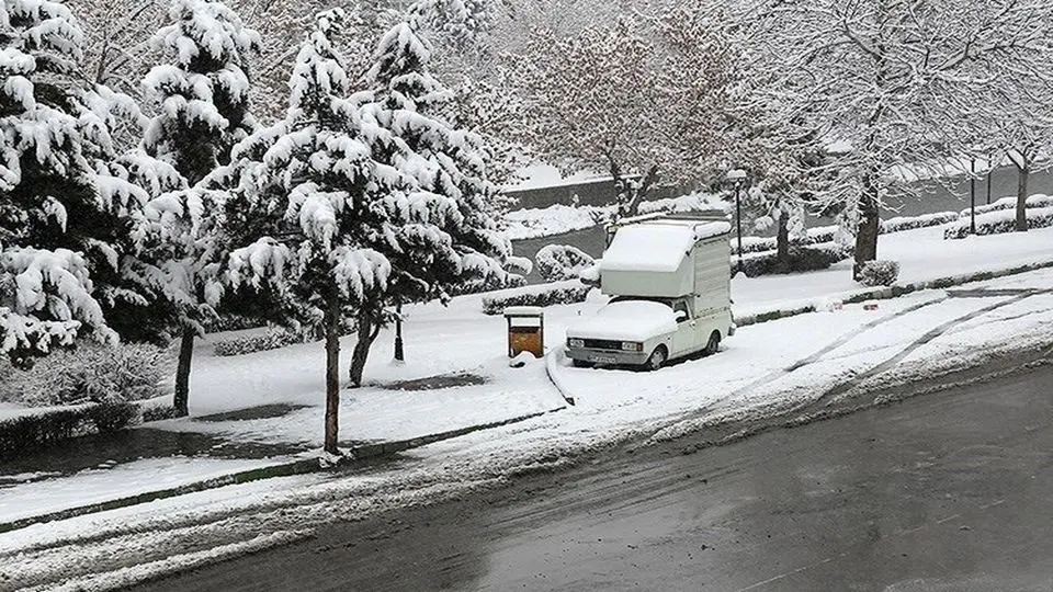 یبخندان در راه تهران 
