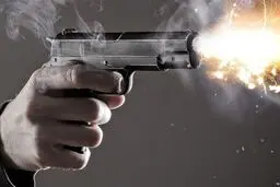 درگیری مسلحانه در چهار راه زند شیراز/ 2 کشته و زخمی/ عکس
