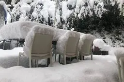 مردم اروپا درگیر برف بهتری شدند
