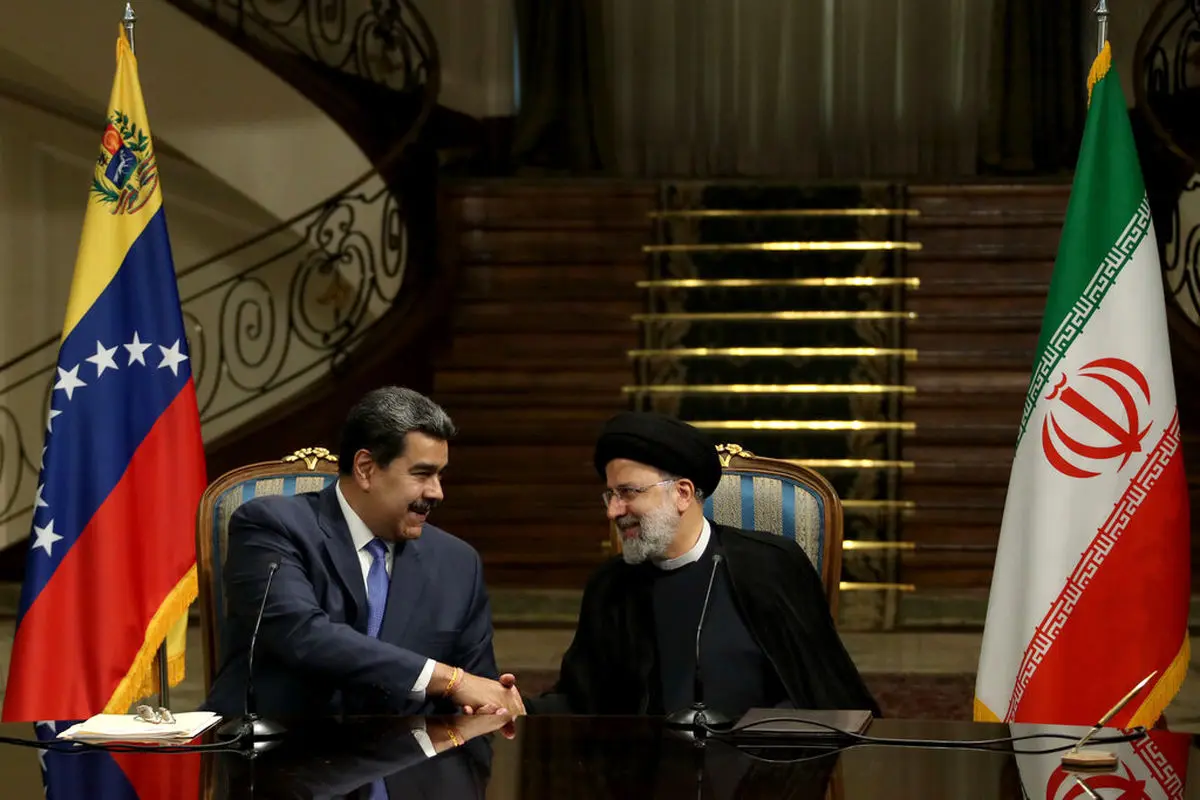 Iran, Venezuela sign comprehensive 20-year coop. document