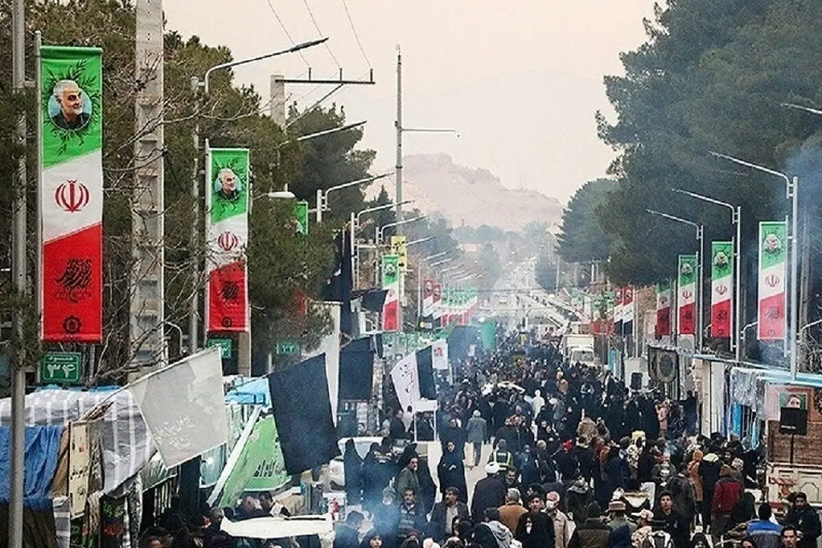 انفجار در مسیر منتهی به گلزار شهدای کرمان/ معاون استانداری کرمان: این حادثه یک حمله تروریستی است/ تعداد شهدا و مجروحان بالاست / واکنش آمریکا به حمله تروریستی کرمان 
