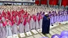 یک جوان به مجری برنامه جشن تکلیف حمله کرد