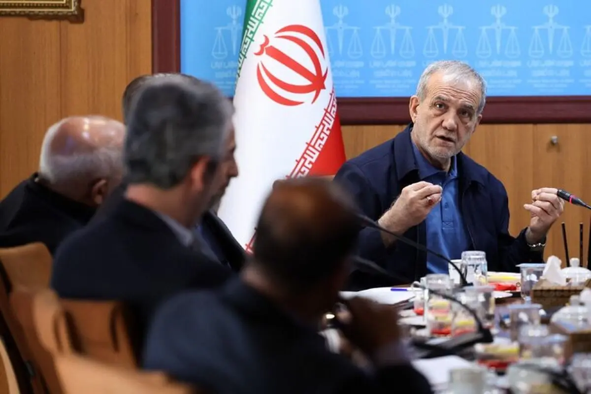 پزشکیان:  باید از هر مسیر عقلانی و دیپلماتیک برای کاهش تنش‌ها استفاده کرد