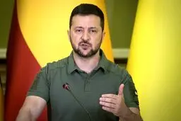 زلسنکی در کنار سربازان افطار کرد