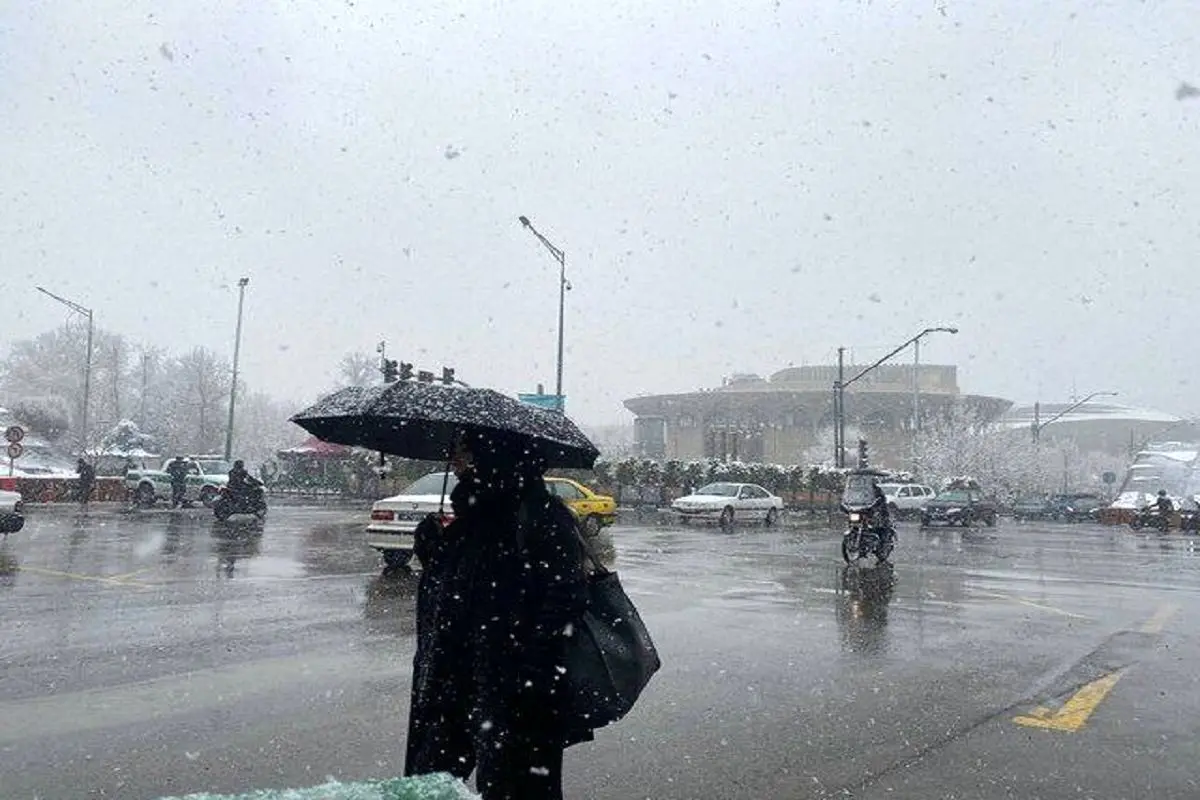 پیش‌بینی هوای فردا چهارشنبه ۲۲ بهمن ۱۴۰۴ / این استان‌‌ها منتظر بارش برف و باران باشند