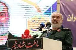 دشمن دنبال ناامید کردن مردم برای عدم حضور در انتخابات است
