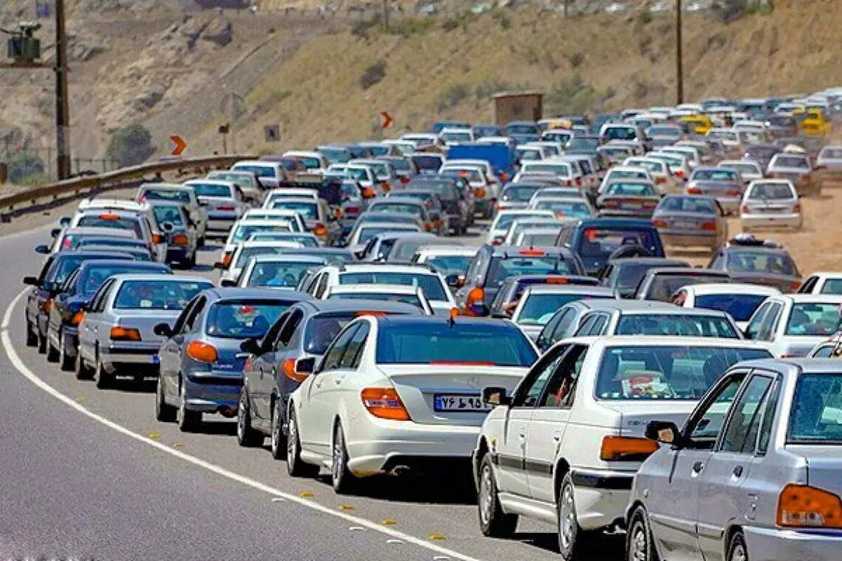 ترافیک شدید در محورهای شمال کشور
