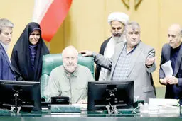 قالیباف و تندروهای هزینه‌ساز