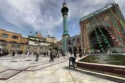 مسئولیت ۸۷۶۷ امامزاده با چه کسی است؟
