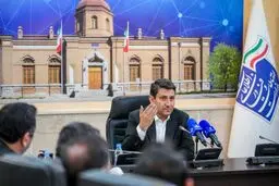 وزیر ارتباطات: اینترنت فقط چند پلتفرم نیست؛ زندگی مردم به آن گره خورده است