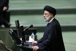 رئیسی برای تحویل لایحه برنامه هفتم توسعه به مجلس می‌رود

