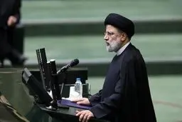 رئیسی برای تحویل لایحه برنامه هفتم توسعه به مجلس می‌رود

