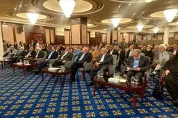 مردم و کشور ایران امروز بین دو سنگ آسیاب قرار گرفته‌اند/ آمریکایی‌ها در دوران اصلاحات به دلیل مشارکت ۷۳ درصدی مردم طرح حمله به ایران را کنار گذاشتند
