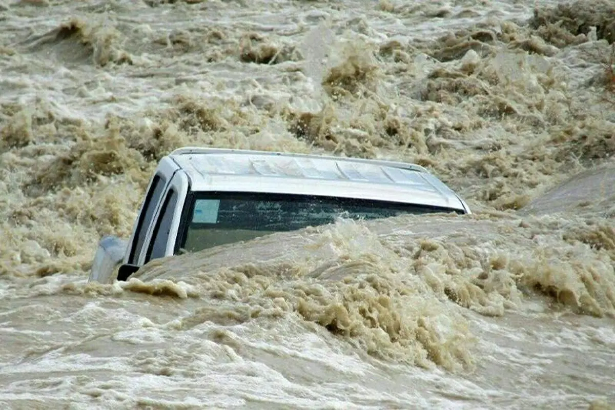 هشدار به تماشاگران و تصویربرداران سیل