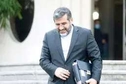 نه لیست ممنوع‌الکاری داریم و نه حرف درگوشی
