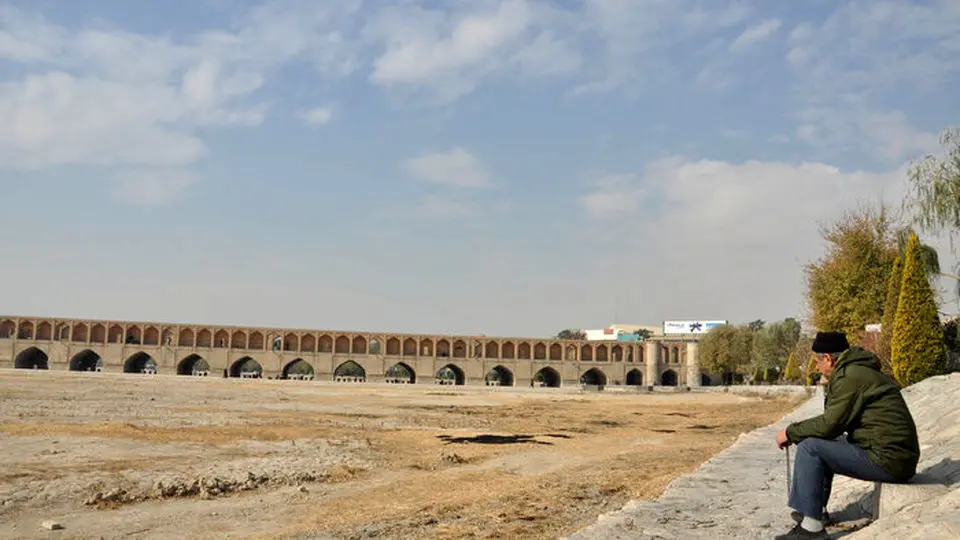 ​زاینده‌رود، گفت‌وگو با بحران: از عدالت هزارساله آب تا جدال امروز میان فناوری و حقابه‌داران
