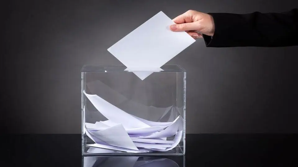 اعلام ۵ مدرک هویتی برای شرکت در انتخابات