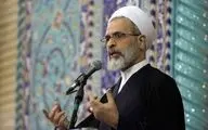 امام جمعه قم: آمادگی‌های نظامی باید حفظ شود و کشور نباید در برابر مذاکره شرطی شود