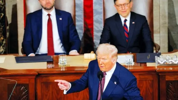 رویارویی ایدئولوژیک در کنگره