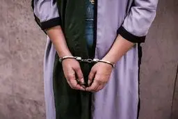 دستگیری دختری که طلاهای مادر را سرقت کرد