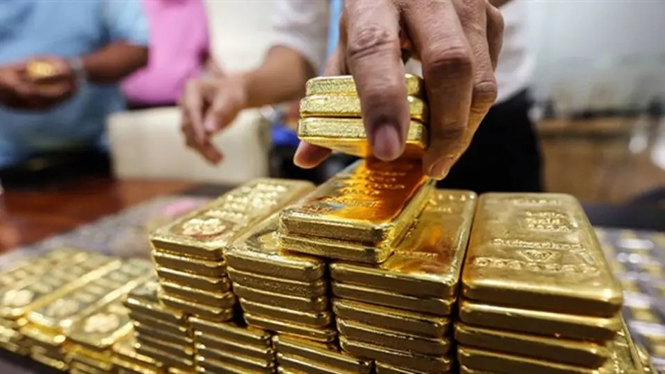 طلای جهانی با دلار همراه نشد/ فلز زرد در مرز پایینترین سطح قیمت در ۳ هفته گذشته