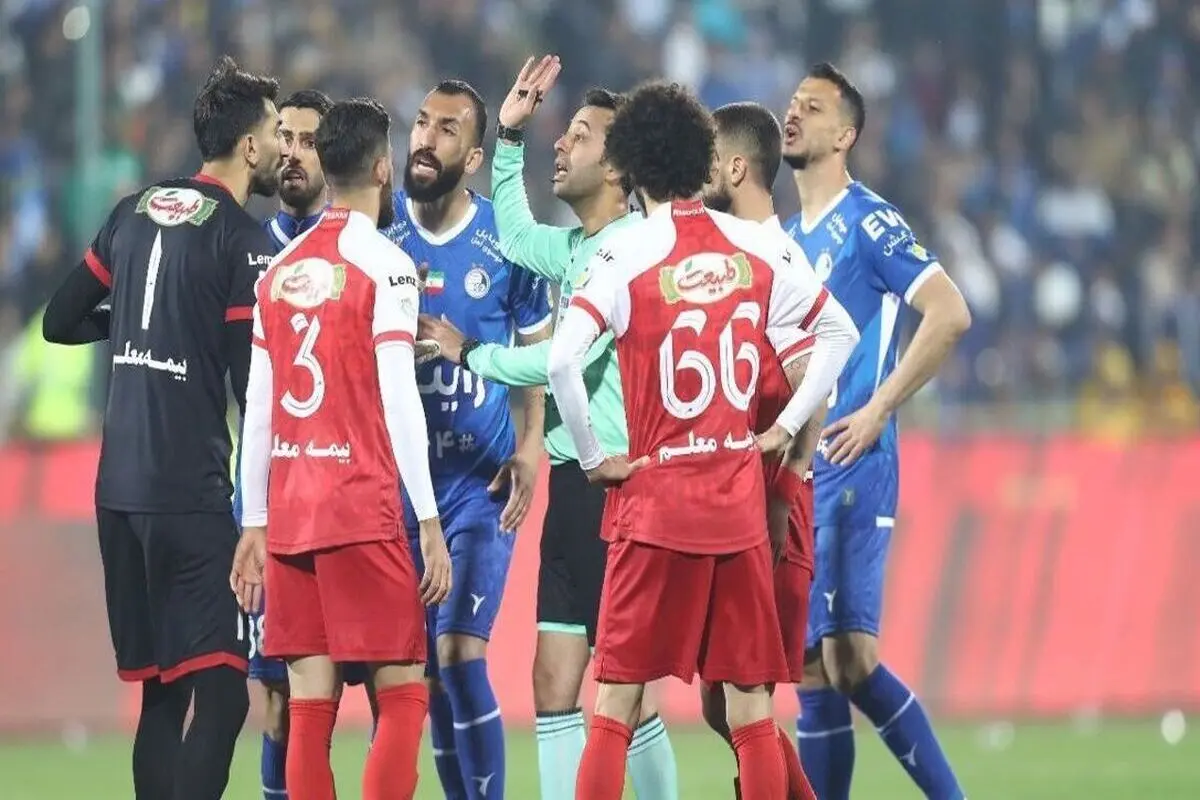 مخالفت همه جانبه پرسپولیس با تغییر زمان دربی ۱۰۵ 