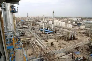 آتش تأسیسات منطقه ویژه اقتصادی پتروشیمی مهار شد