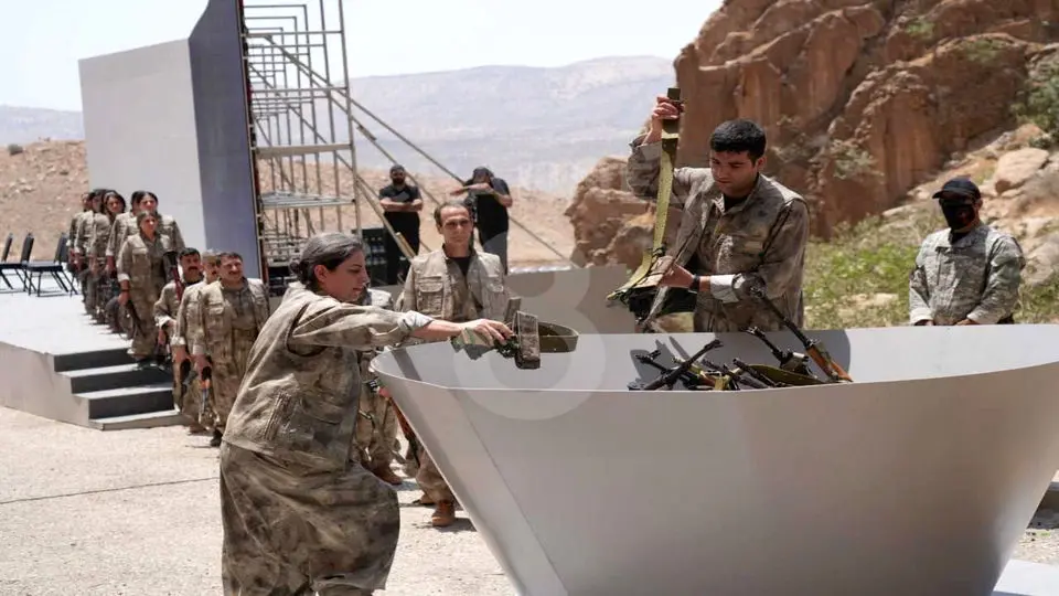 از کوهستان تا پارلمان
