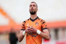 گلزن به پرسپولیس، پیراهنش را عوض کرد!
