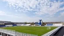 دو تیم استقلال و تراکتور وارد ورزشگاه شد + ویدئو