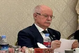 اگر صنعت پوشاک به تحولات توجه نکند باقی نمی ماند

