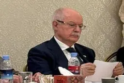 اگر صنعت پوشاک به تحولات توجه نکند باقی نمی ماند

