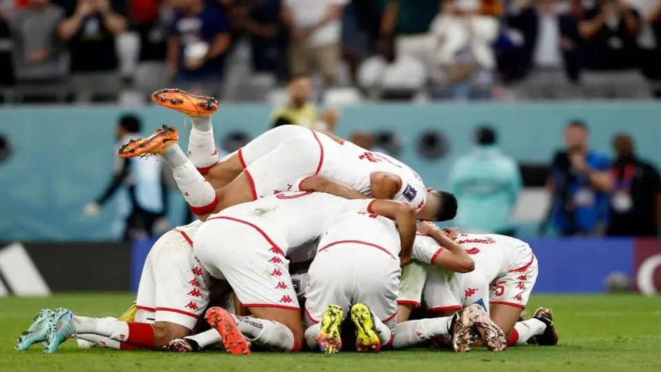 صدرنشینی خروس‌ها  با وجود باخت/تونس 1 – فرانسه  0