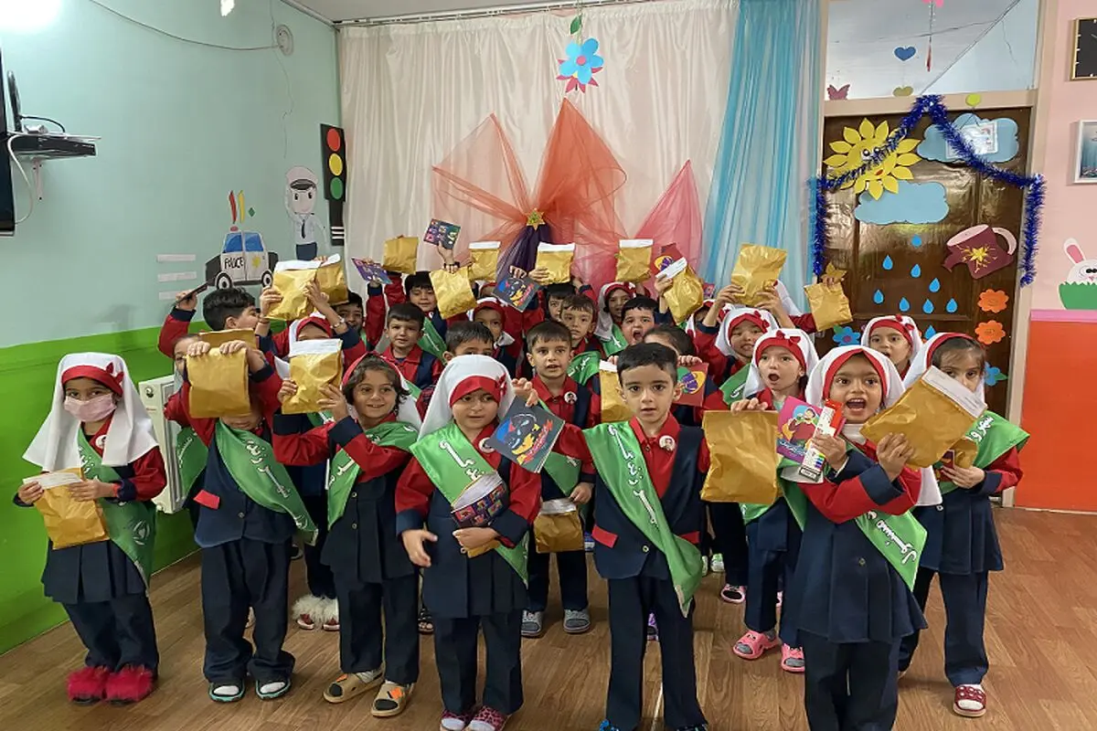 برگزاری کارگاه قصه گویی با مضمون پسماند برای 900 دانش آموز
