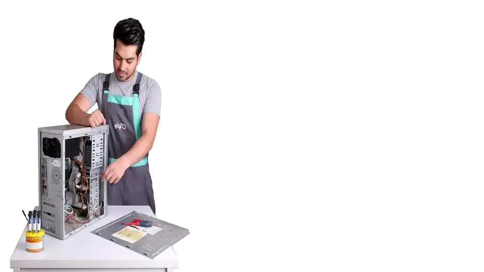 این روزها تعمیرکاران دیگر حجره و مغازه و دکان ندارند، آچاره نصب کردهاند