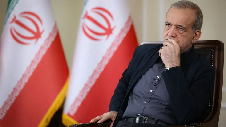 فشار خارجی در دولت چهاردهم به بیشترین حد خود رسیده/ انتظار داشتند کشور تا الان سقوط کند