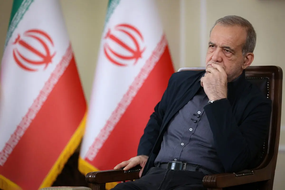 فشار خارجی در دولت چهاردهم به بیشترین حد خود رسیده/ انتظار داشتند کشور تا الان سقوط کند