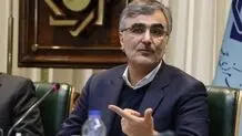 رئیس بانک مرکزی: هیچ بانکی حق ندارد برای تسهیلات خرد، بیشتر از یک ضامن طلب کند / گزارش‌هایی به دست ما رسیده که برخی بانک‌ها بیش از ۲ تا ۳ ضامن طلب می‌کنند


