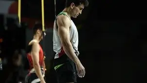 رضا علیپور در سنگ نوردی  فینالیست شد / مدال نقره بر گردن نماینده ایران
