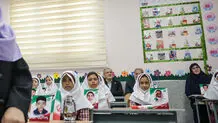 پزشکیان و وزیر آموزش و پرورش پشت میز کلاس اول نشستند + عکس