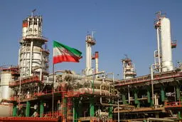 روزانه تا ۱۰ میلیون لیتر گازوئیل از کشور قاچاق می‌شود