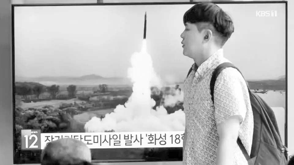 پرواز  ۷۴دقیقه‌ای  موشک بالستیک کره شمالی